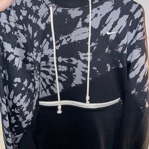 Large Nike Pullover